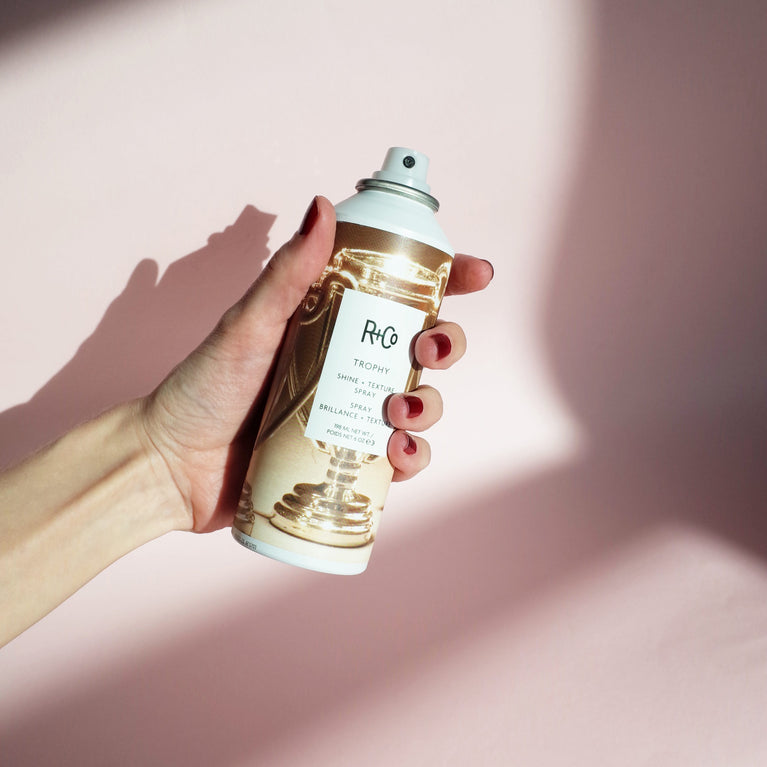 TROPHY Shine + Texture Spray – R+Co